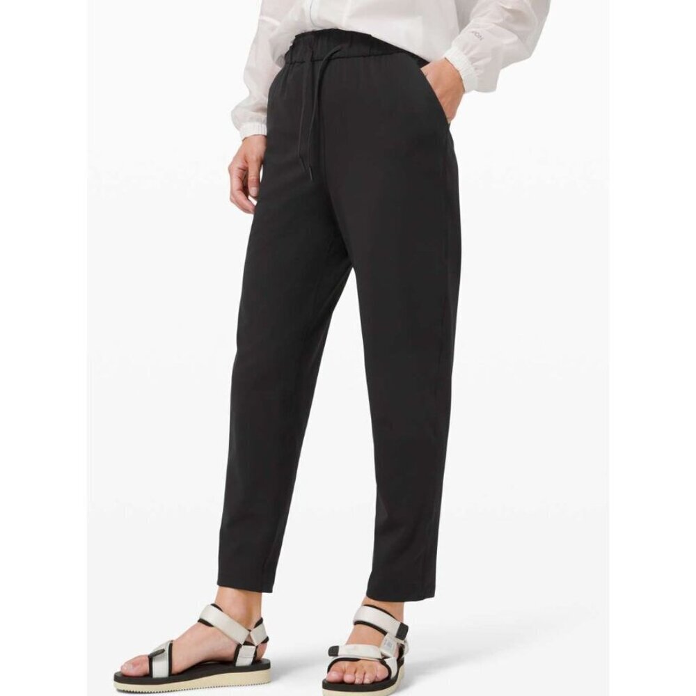 Lululemon Keep Moving Pant 7/8 High-Rise Black Size 2 Stretch Business Casual